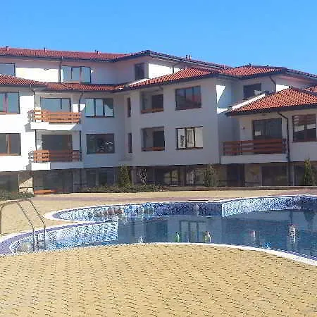 Gardenia Hills Sunny Beach