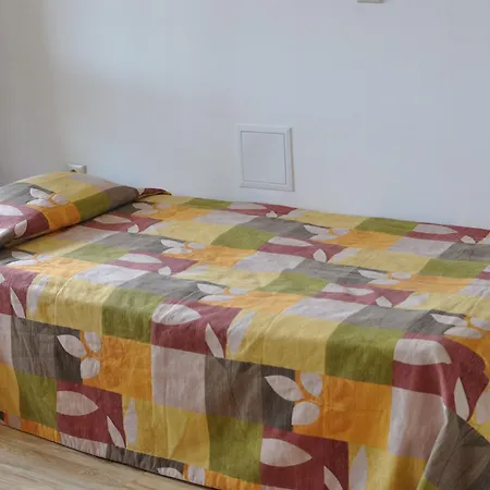 Gardenia Hills Hotel