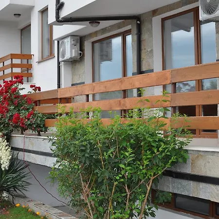 Hotel Gardenia Hills 3*