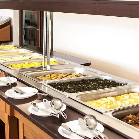 Gardenia Hills Hotel