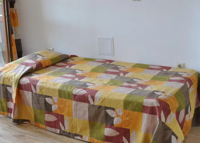 Gardenia Hills Hotel