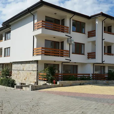 Отель Gardenia Hills Солнечный берег