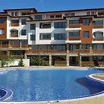 Gardenia Hills Hotel
