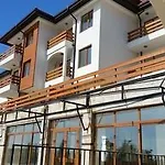 Gardenia Hills Hotel