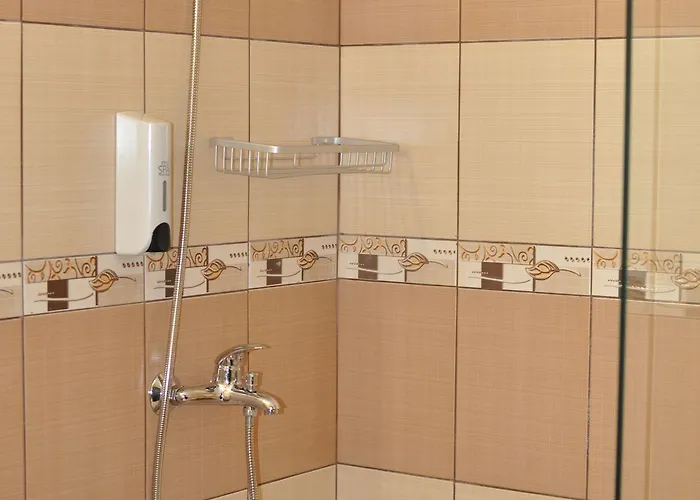 Gardenia Hills Hotell 3*