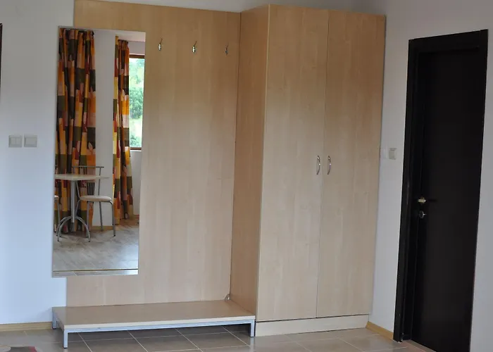 Hotell Gardenia Hills 3*