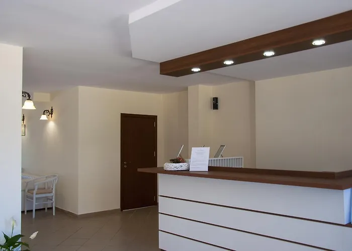 Gardenia Hills Hotell