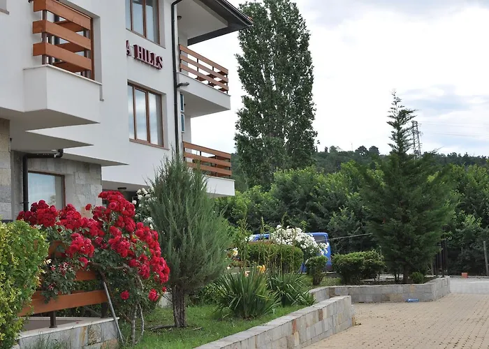 Gardenia Hills Hotell 3*